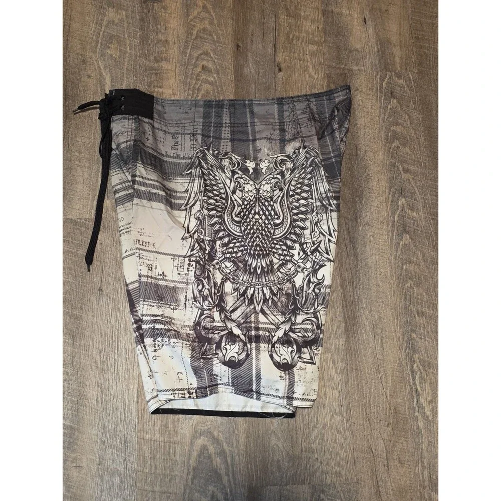 Machine Ornamental Board Shorts Men's Size 36 Eagle Shield Black White Swimming